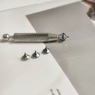 抓取器螺旋耳钉佩戴工具穿孔