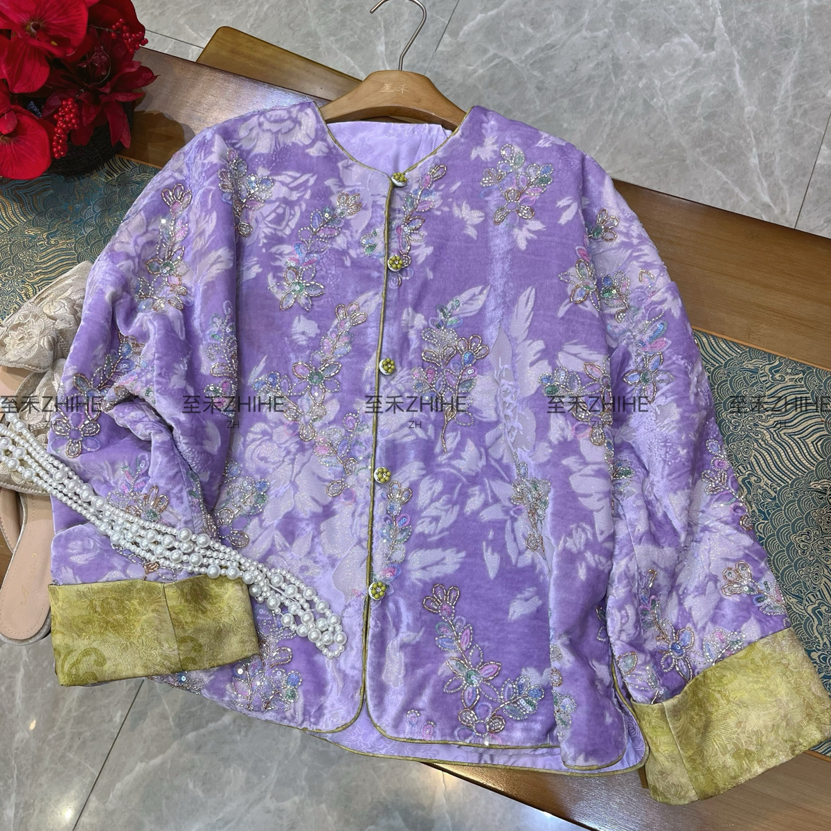 LC简大牌老钱新中式丝绒重工钉珠刺绣夹棉短外套YS3-t042