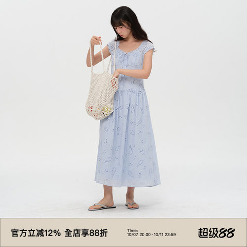 复古镂空绣花收腰显瘦连衣裙