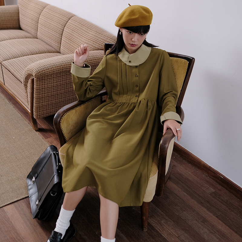 撞色/复古圆形翻领