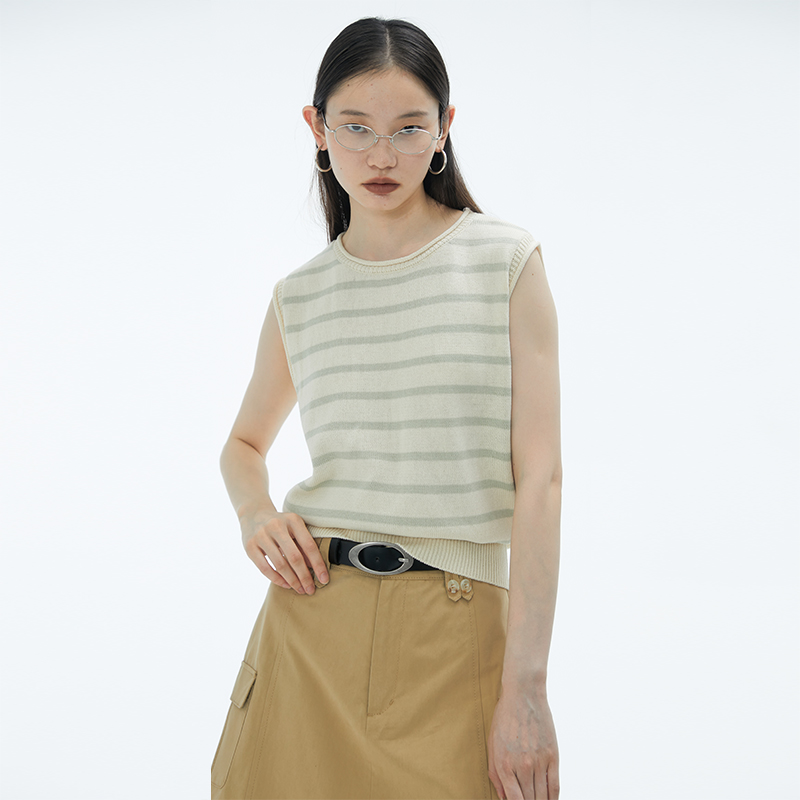 omont毛衣马甲蛋挞家女百搭叠