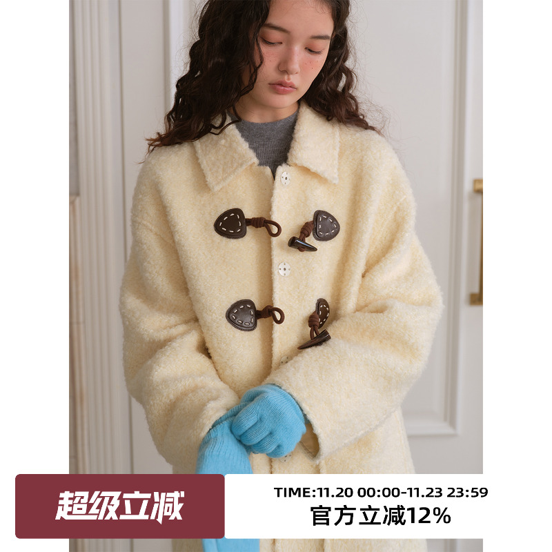 复古圈圈毛牛角扣毛呢大衣