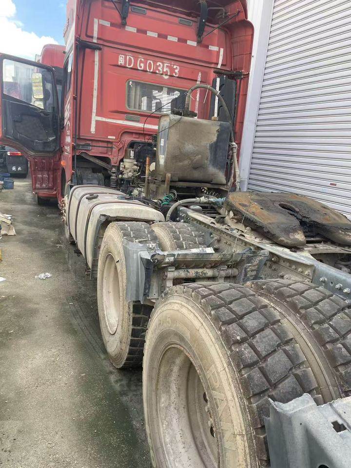 12月30日厦门闽DG0353号解放牌重型半挂牵引车（不含车牌）网络拍卖公告