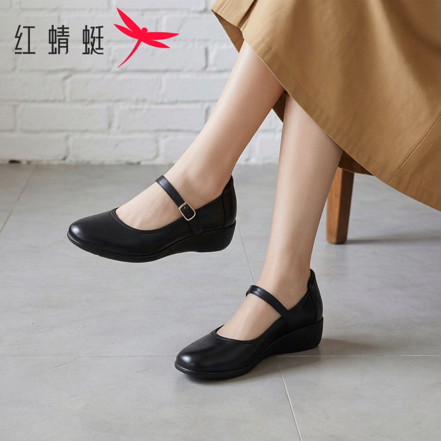 红蜻蜓春季浅口玛丽珍鞋女 一字扣带坡跟女鞋 通勤百搭软底工作鞋
