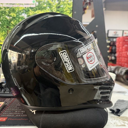 SIMPSON辛普森极速悍匪SPEED BANDIT摩托车头盔四季通用机车全盔