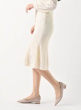 2021新款春秋网红尖头铆钉单鞋女气质浅口粗跟鞋甜美柳丁低跟女鞋