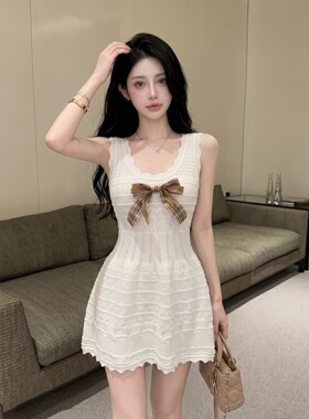 轻奢蝴蝶结针织连衣裙女夏季薄款