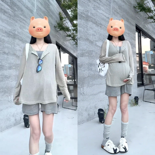 2025秋季新款孕妇装长袖薄款百搭宽松防晒罩衫时尚条纹短裤两件套