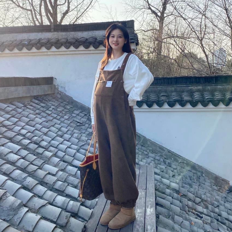 2025秋冬款孕妇装时尚加绒加厚宽松工装腰围可调节休闲百搭背带裤