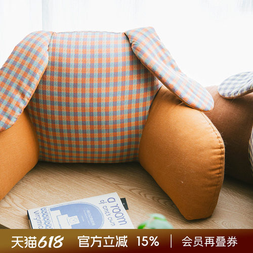 阳春小镇床头靠垫公仔棉填充