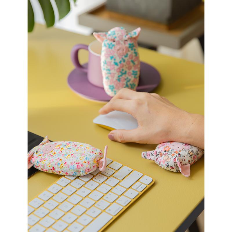 阳春小镇手工缝制护颈枕