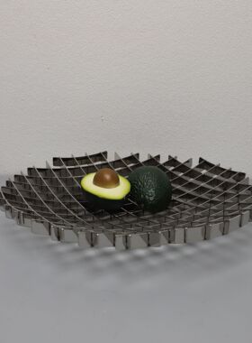 现代简约金属镂空果盘样板房电视柜家居桌面茶几客厅装饰品摆件