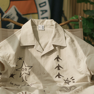 奇幻飞行 情侣装 春夏印花短袖 男古巴领五分袖 休闲宽松衬衣 衬衫