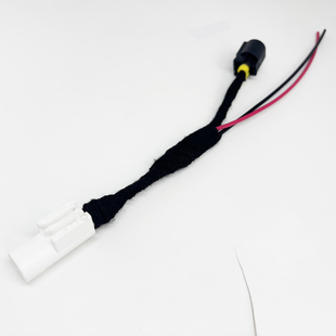 适用宝马摩托车GS水鸟鸣笛喇叭插头转爆闪灯线束插座插头转接线