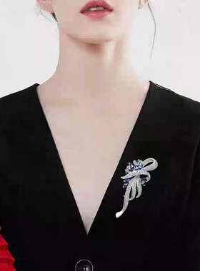 女士胸针高档女别针高级感送妈妈