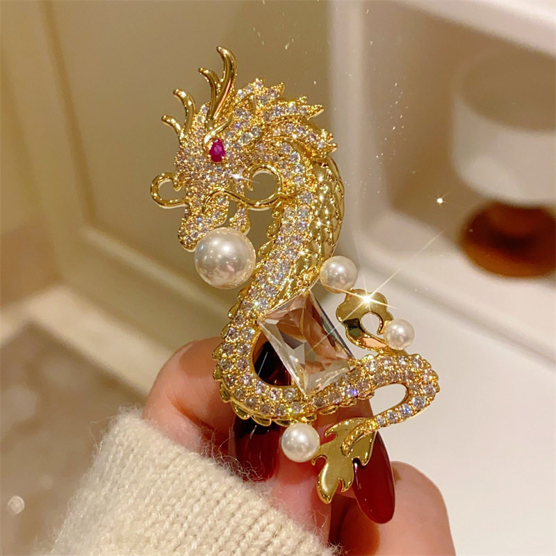 金龙戏珠胸针高档女别针配饰礼物