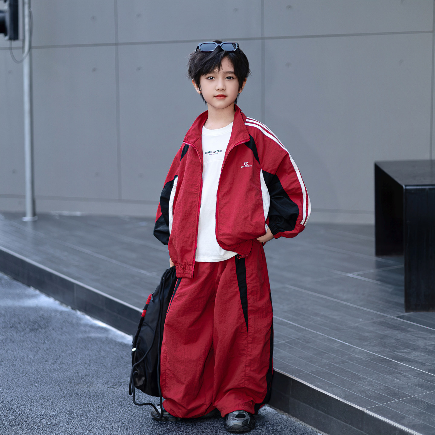 男童春秋拼色运动服两件套