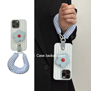 ins韩风新款 爱心边蓝色条纹花朵支架16promax适用苹果17promax手机壳iphone13小众手腕15防摔17全包14保护套