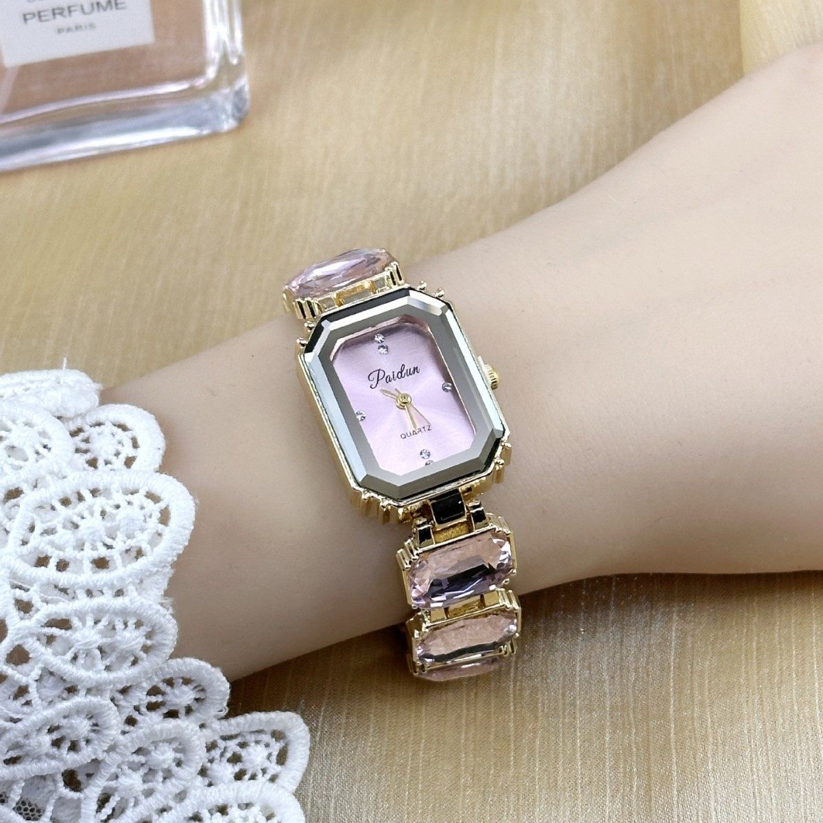 外贸女士手链表时尚休闲女士手表跨境镶钻装饰真空电镀石英腕表女,手表,配件,淘宝优惠券,粉丝福利购,淘宝优惠卷