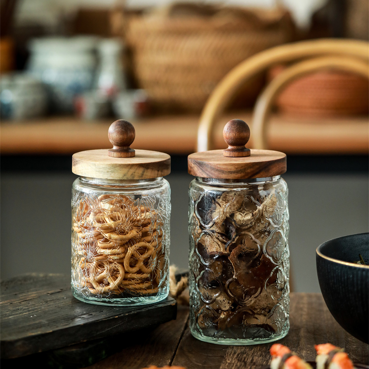 新中式海棠花玻璃密封储物罐