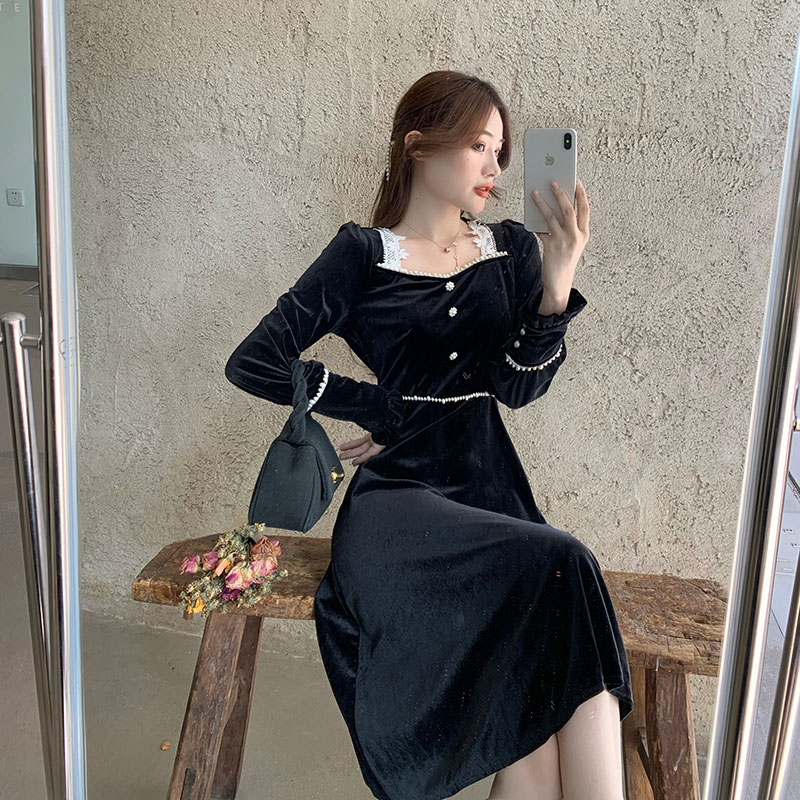 Real price! French retro Hepburn skirt black long sleeve square neck velvet dress for women