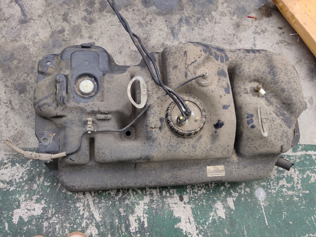 双龙路帝s1油箱原装进口拆二手油箱 发动机油箱 燃油箱stavic