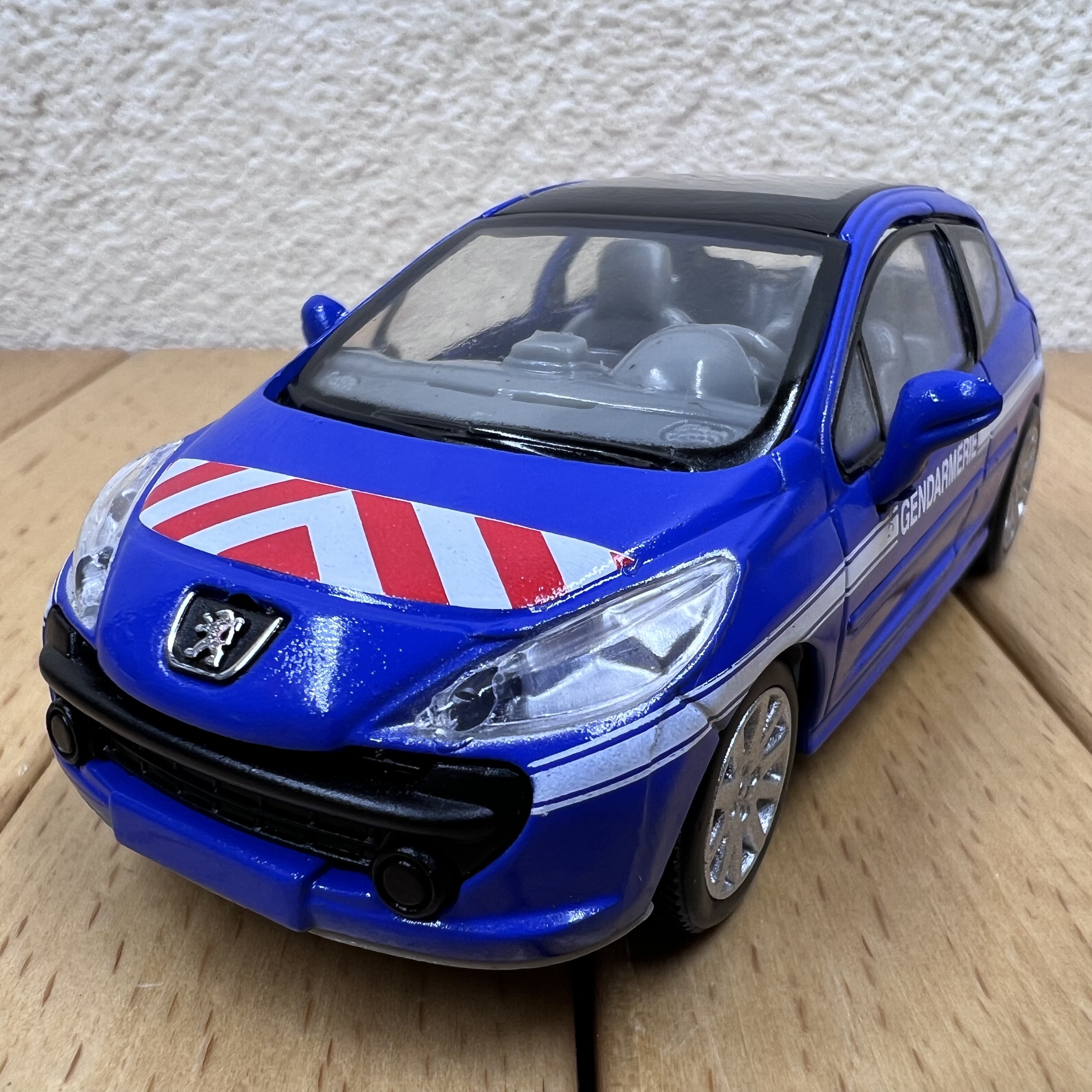 1:43标致2008款207汽车合金模型摆件 法国宪兵队公务车模型摆设