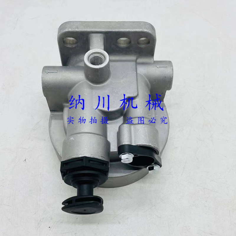 徐工200D 215D柳工920E 922E挖掘机油水分离器总成柴油滤芯手油泵