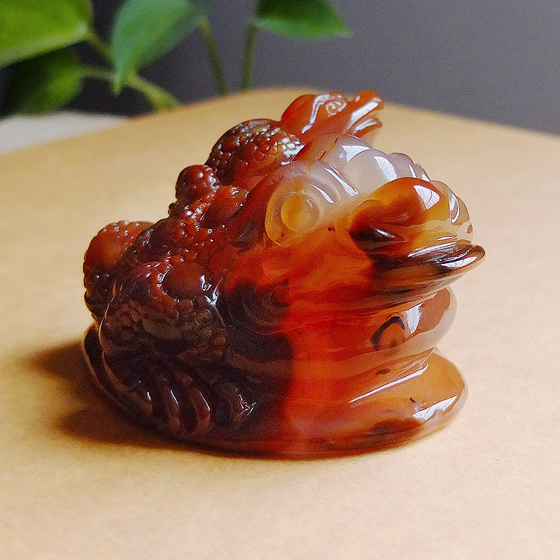 天然玛瑙玉髓蟾蜍摆件手工巧雕玉石三脚金蟾把件巴西红料正品包邮