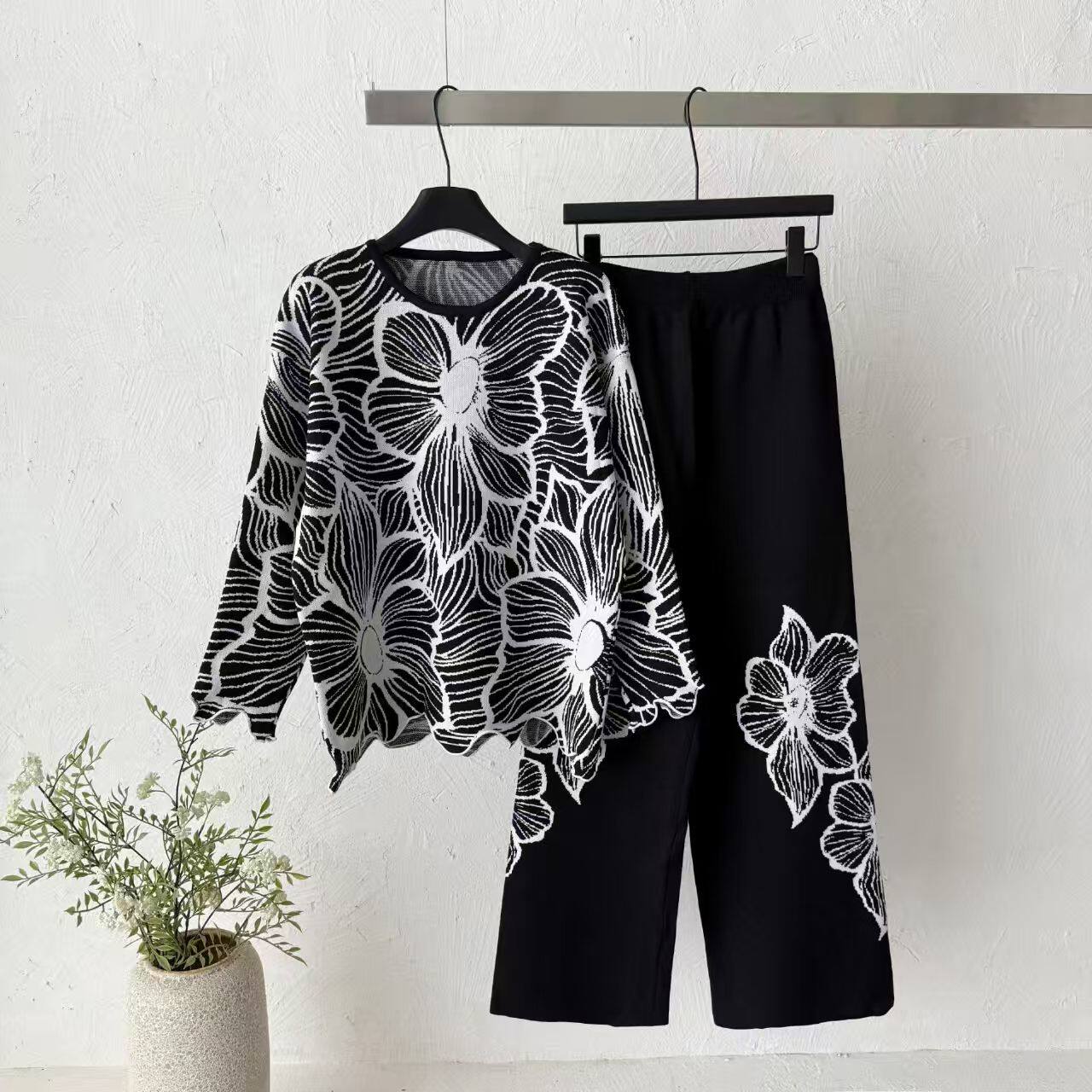 重工提花大花针织套装女秋季宽松长袖阔腿裤两件套柔软亲肤套装