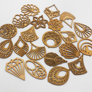 木质DIY饰品材料配件 复古耳环片 圆形镂空几何木片挂饰