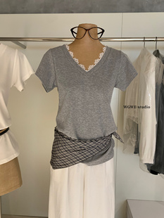 纯欲显瘦紧身上衣白 设计感修身 灰色蕾丝拼接性感v领短袖 T恤女夏季