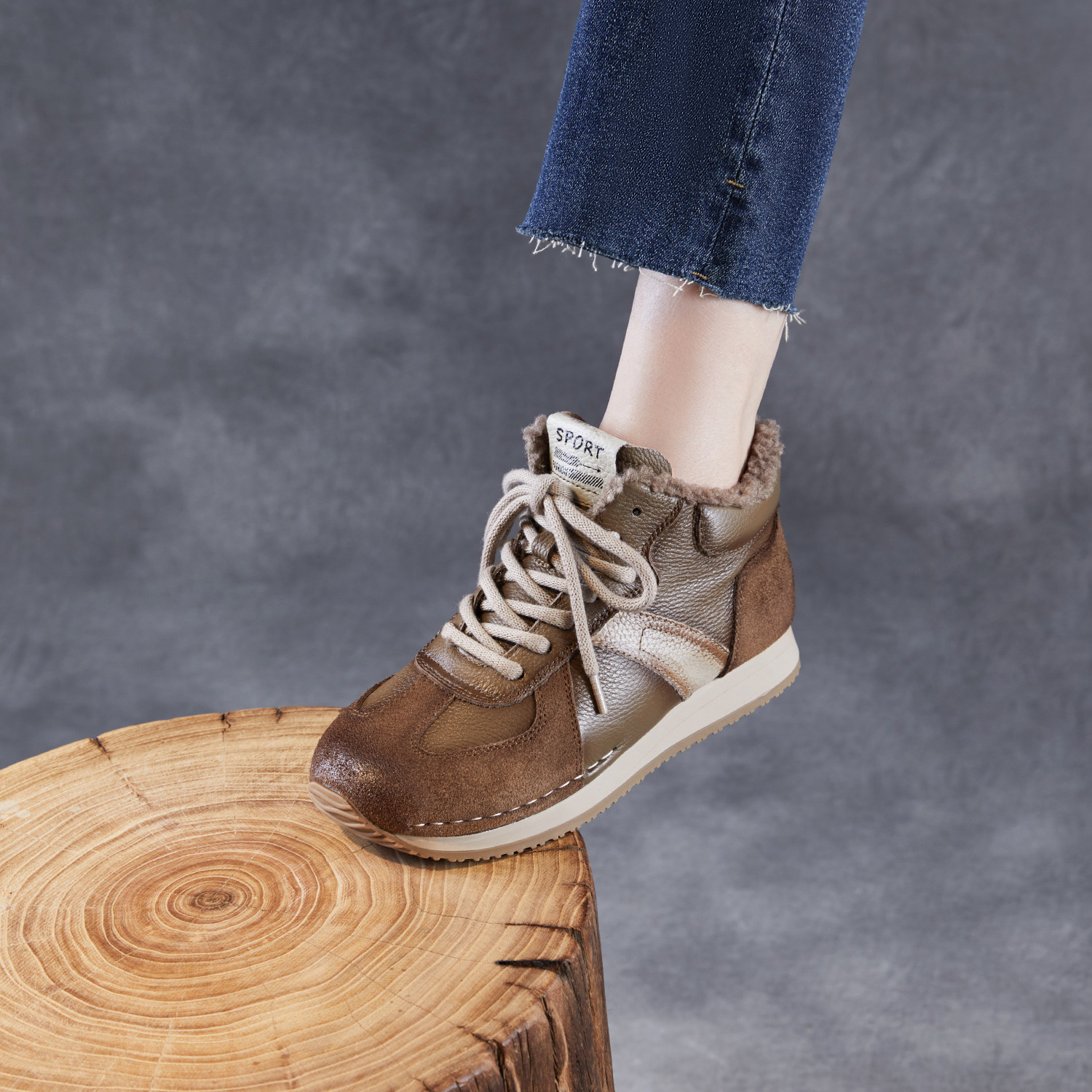 真皮高帮羊羔绒休闲鞋女平底舒适