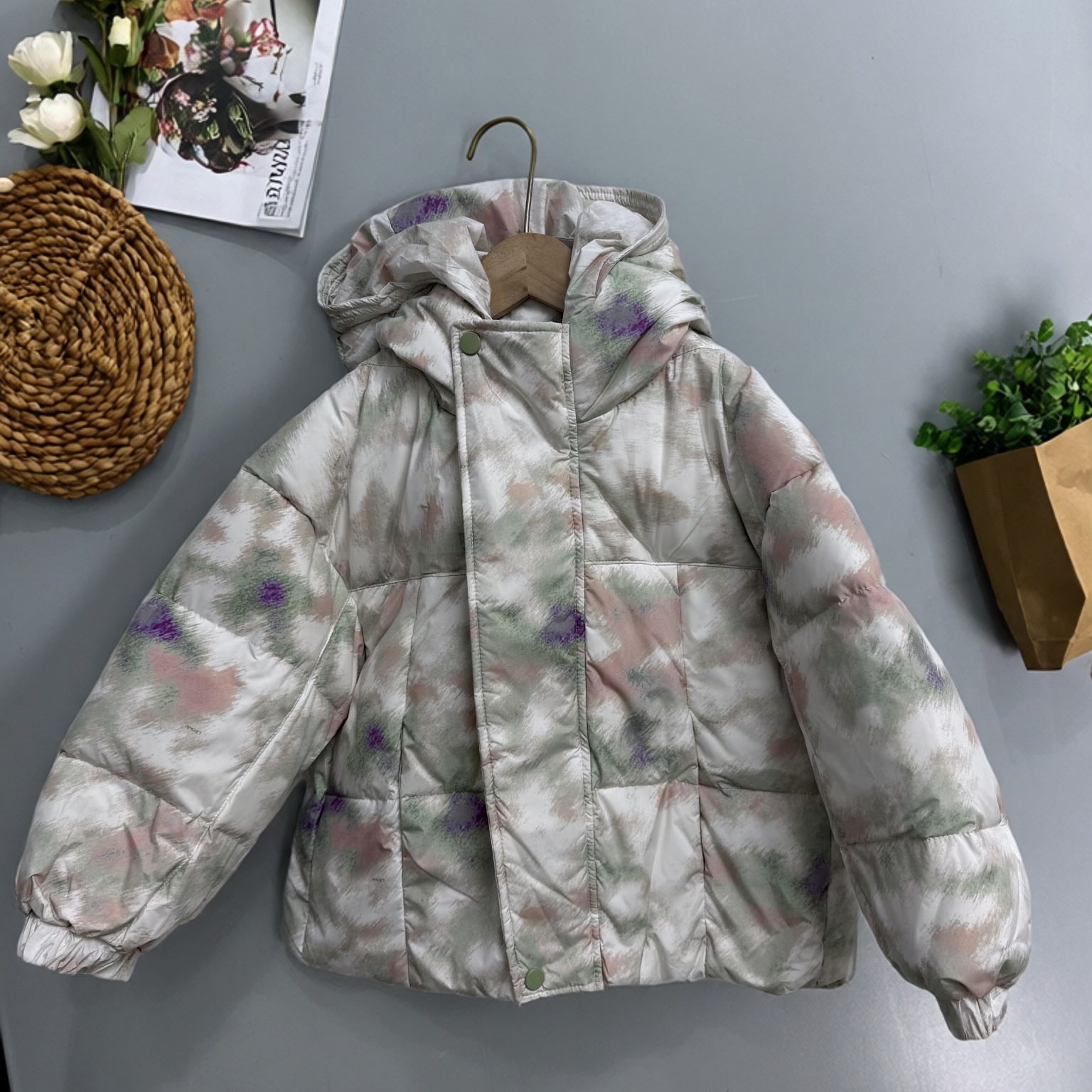 153新款短款羽绒服女连帽迷彩印花保暖外套时尚无吊牌