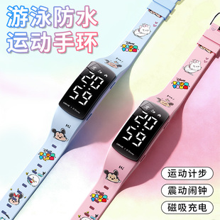 迪士尼儿童运动手表游泳防水卡通电子手环学生震动闹钟多功能腕表