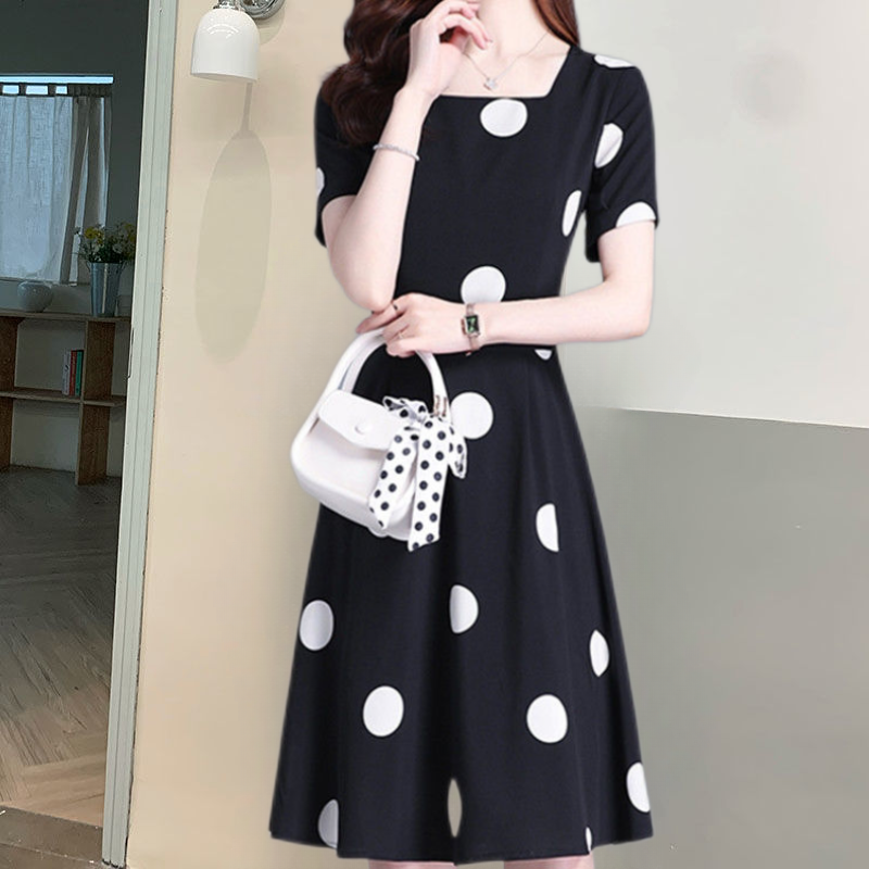 减龄2023夏季短袖遮肚修身显瘦