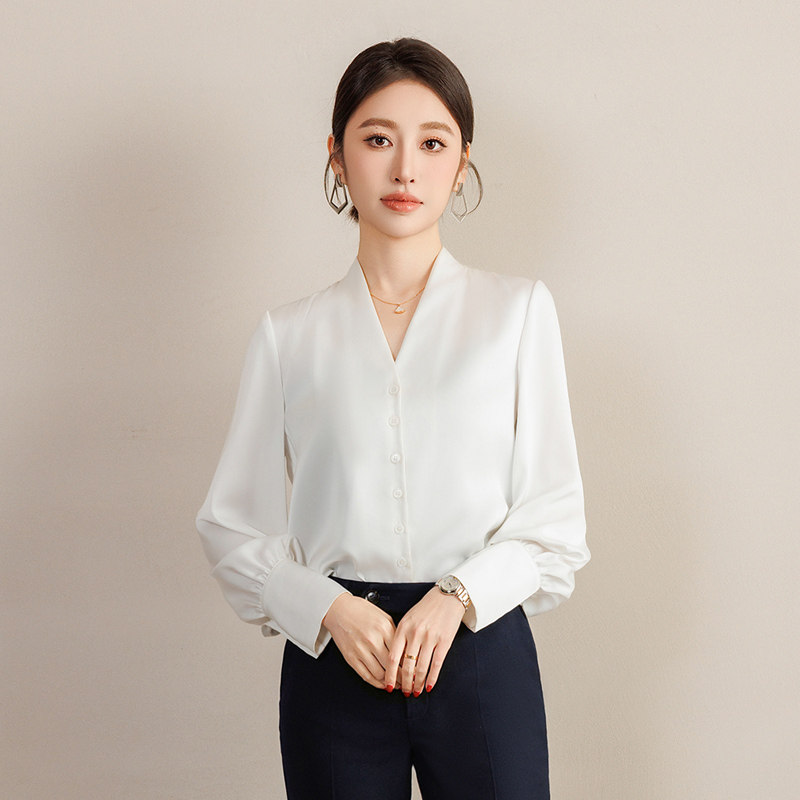 钟老板 白色V领衬衫女气质显瘦西装内搭高级感通勤职业装长袖衬衣