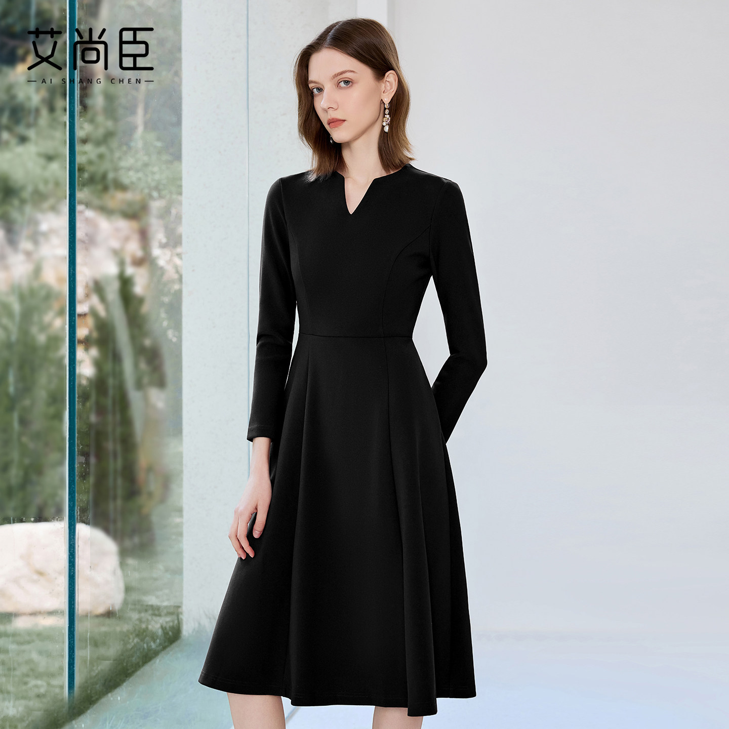 艾尚臣黑色西装连衣裙女早秋小黑裙收腰显瘦大摆裙售楼部工作服