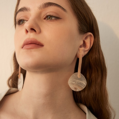 苏心复古文艺风贝壳耳环女气质感耳饰时尚百搭精致耳线垂坠长