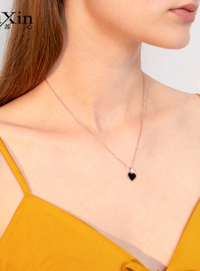 苏心黑色爱心项链女韩版简约个性心形桃心吊坠锁骨链网红潮人饰品