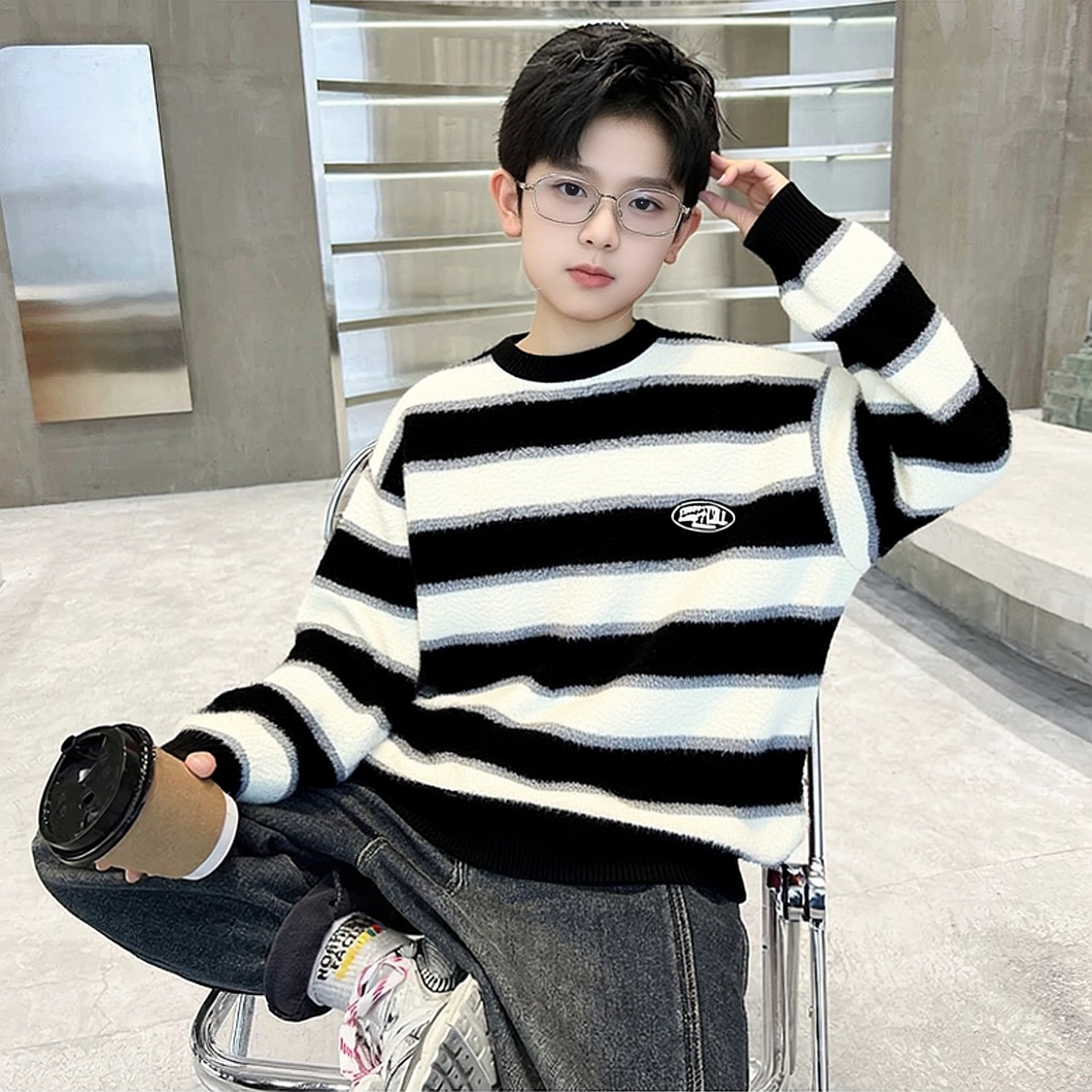 秋冬男童条纹毛衣牛仔裤两件套