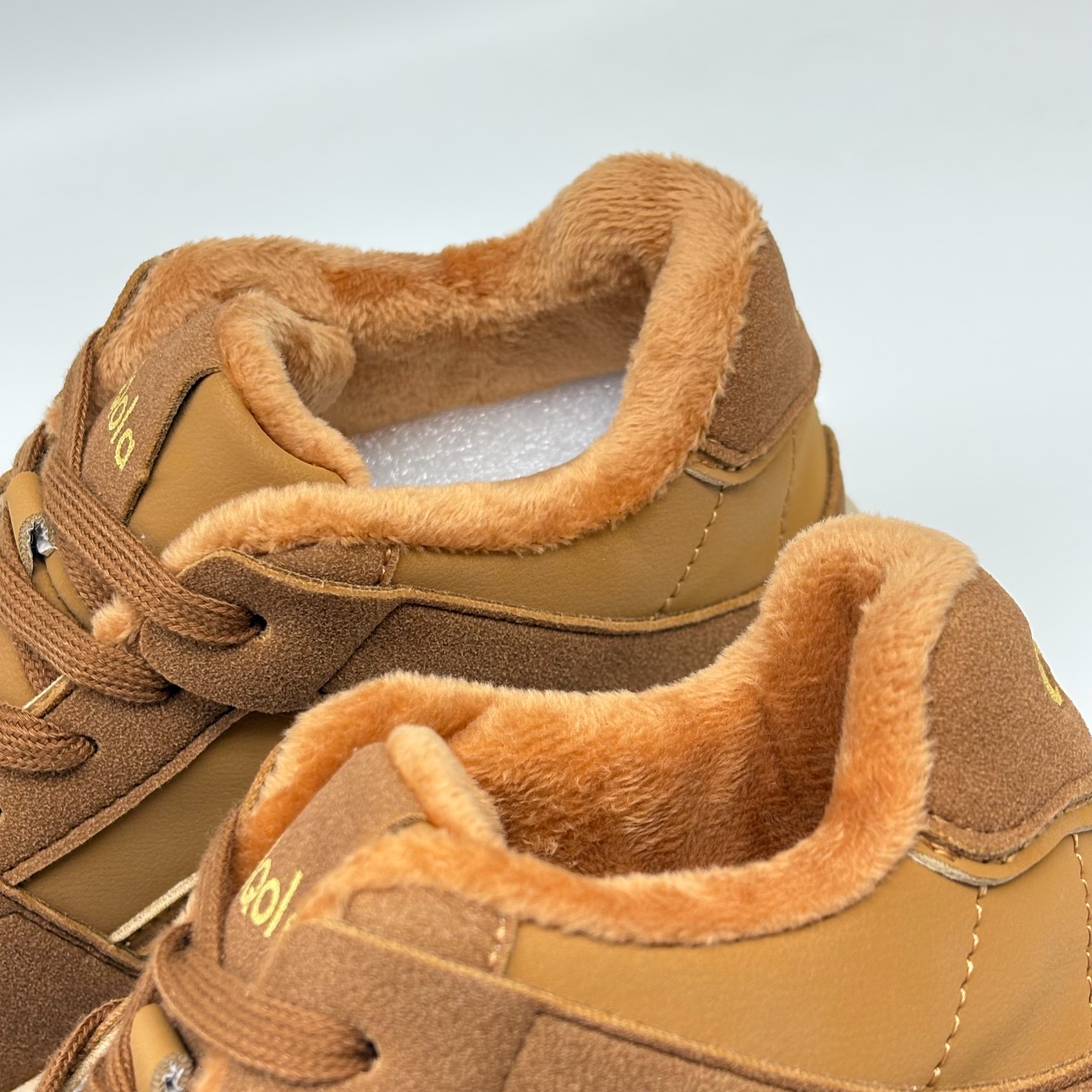 休闲高帮德训鞋女棕色交叉绑带加绒保暖厚底增高鞋