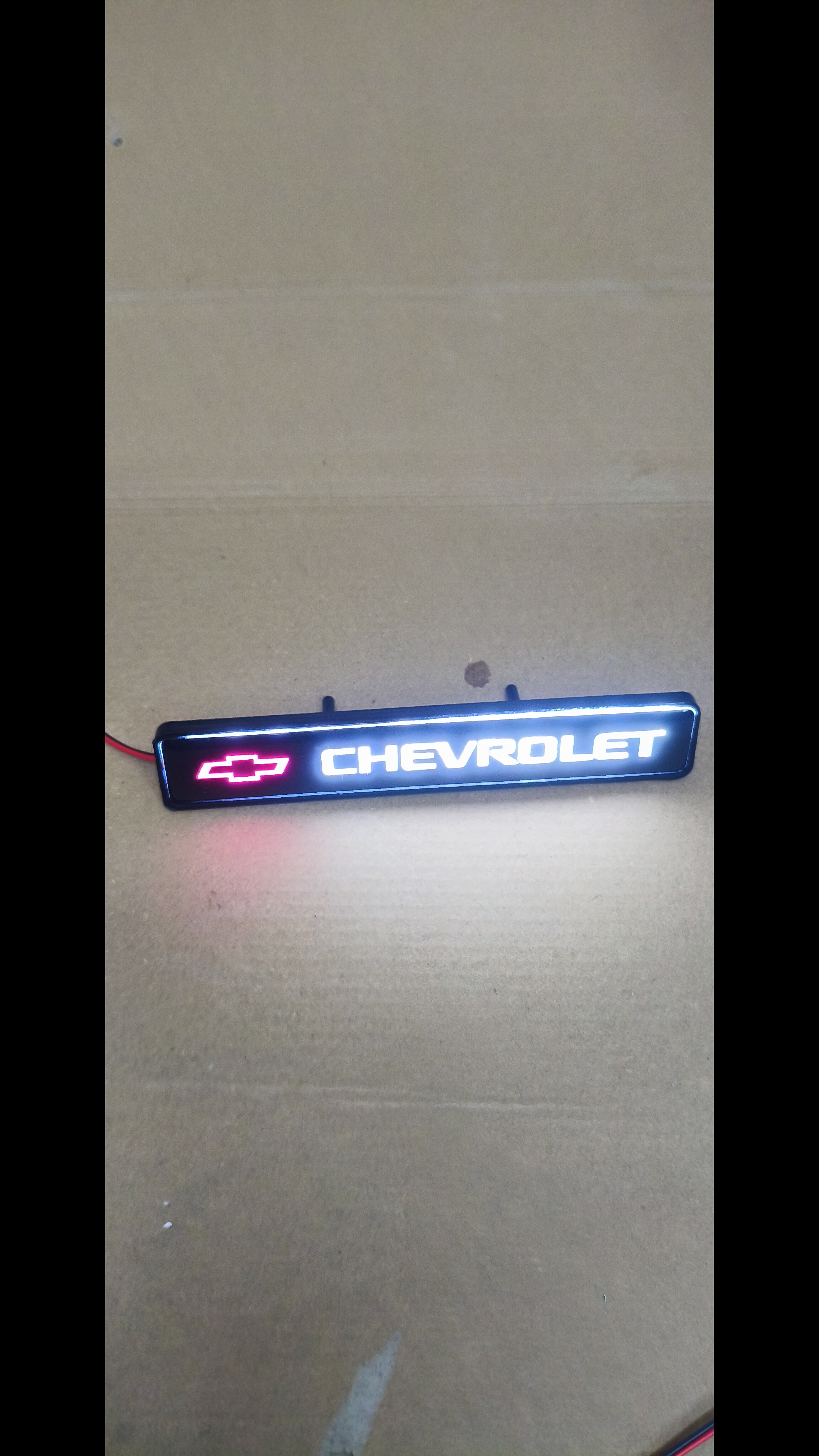 雪佛兰中网灯LED发光车标灯前杠灯改装