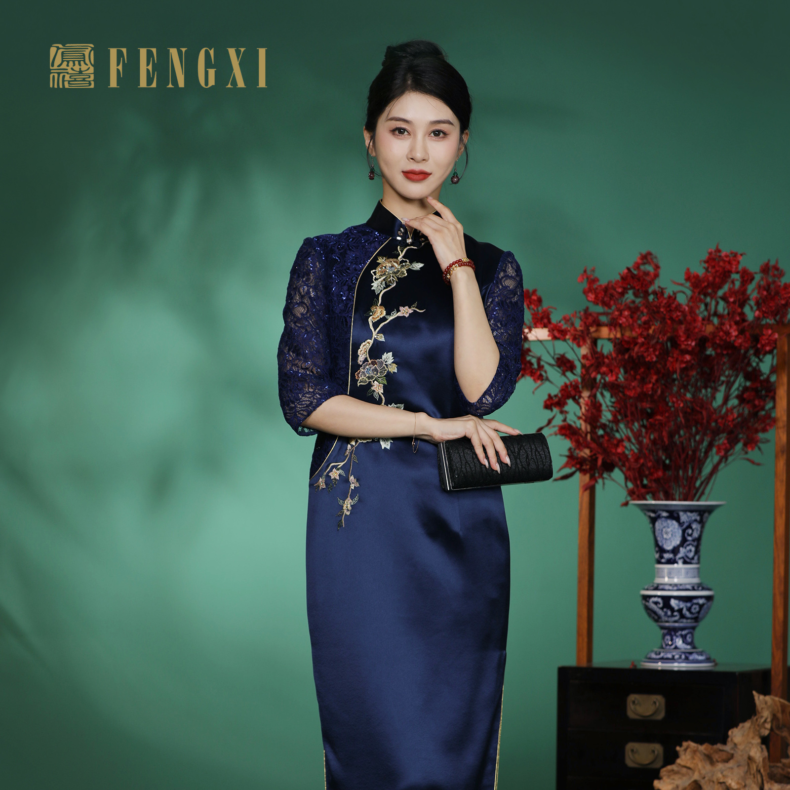 凤禧年轻款刺绣喜婆婆装结婚旗袍