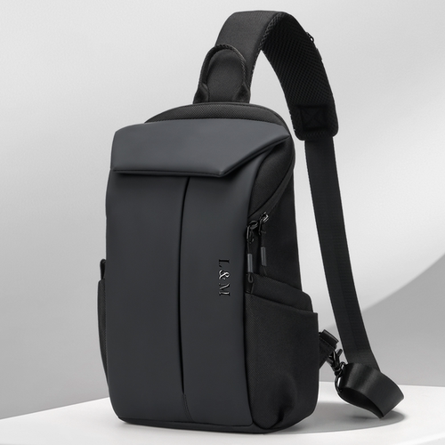 男士斜挎包潮牌百搭邮差包防水