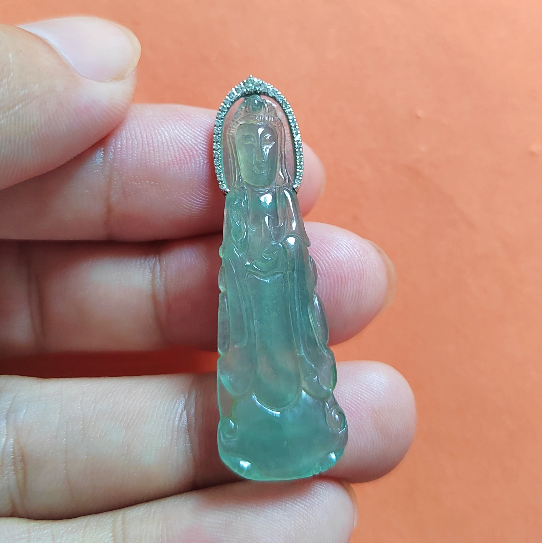 18K金镶镶嵌天然钻石天然缅甸翡翠观音吊坠珠宝加工定制