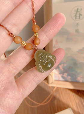 天然和田玉青黄口佛公吊坠薄款