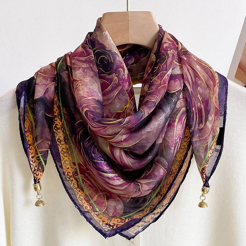 时尚简约风磁吸扣小方巾多功能