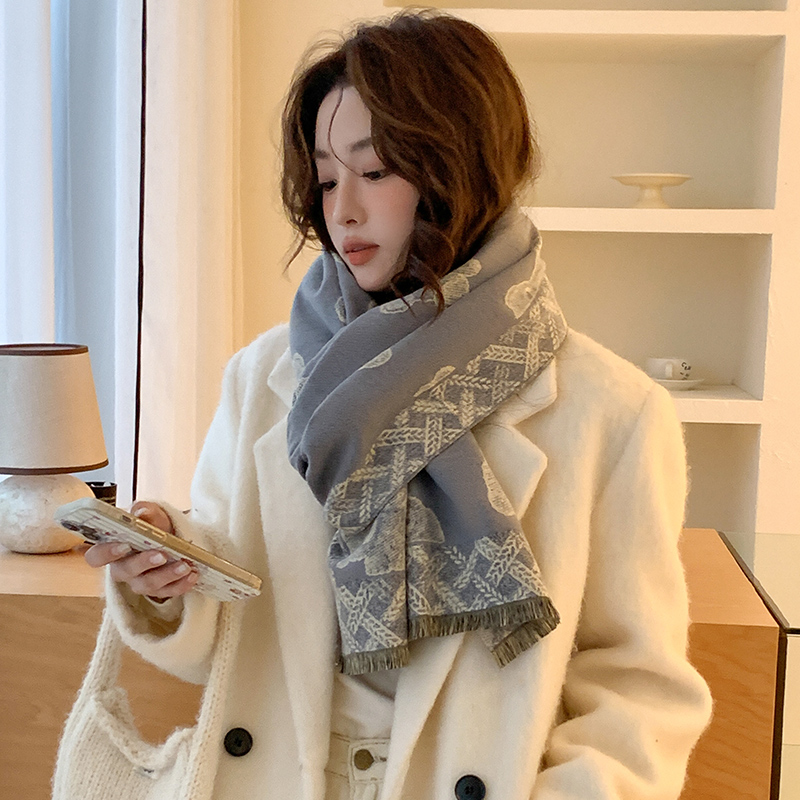 可爱小熊灰色围巾女式冬季保暖百搭仿羊绒高级感围脖学生加厚披肩