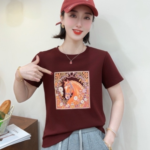 暗红色蕾丝马印花短袖T恤2026早春显瘦百搭打底衫小衫减龄上衣